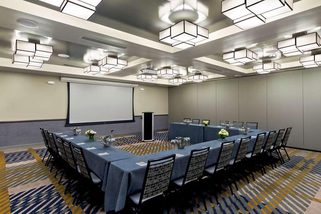 Oxford Suites Paso Robles Facilities photo