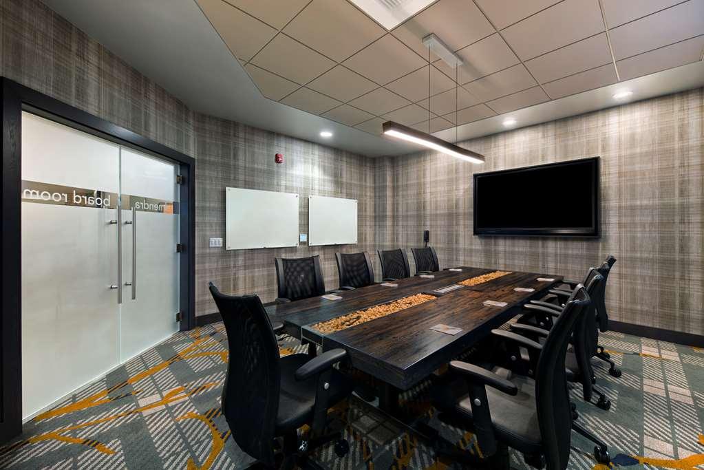 Oxford Suites Paso Robles Facilities photo